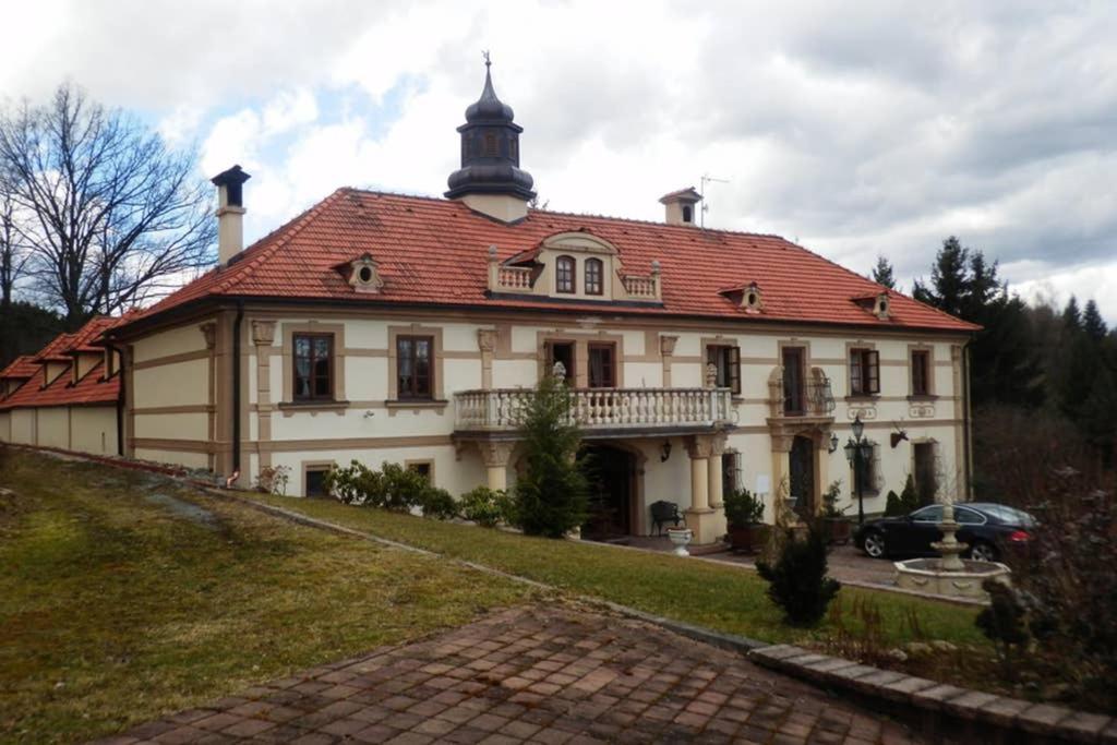 Zamecek Zdiky - Moderni Maly Apartman Bujanov Extérieur photo