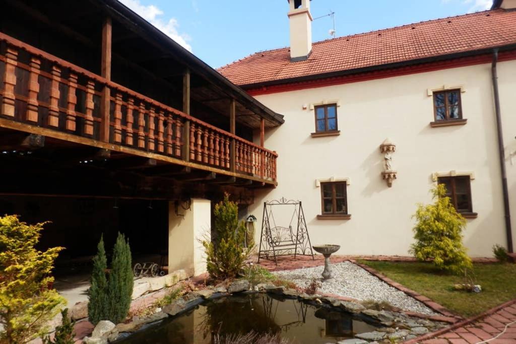 Zamecek Zdiky - Moderni Maly Apartman Bujanov Extérieur photo